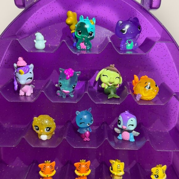 Hatchimals Colleggtibles Purple Glitter Display Case With Mini Figures - Picture 6 of 8